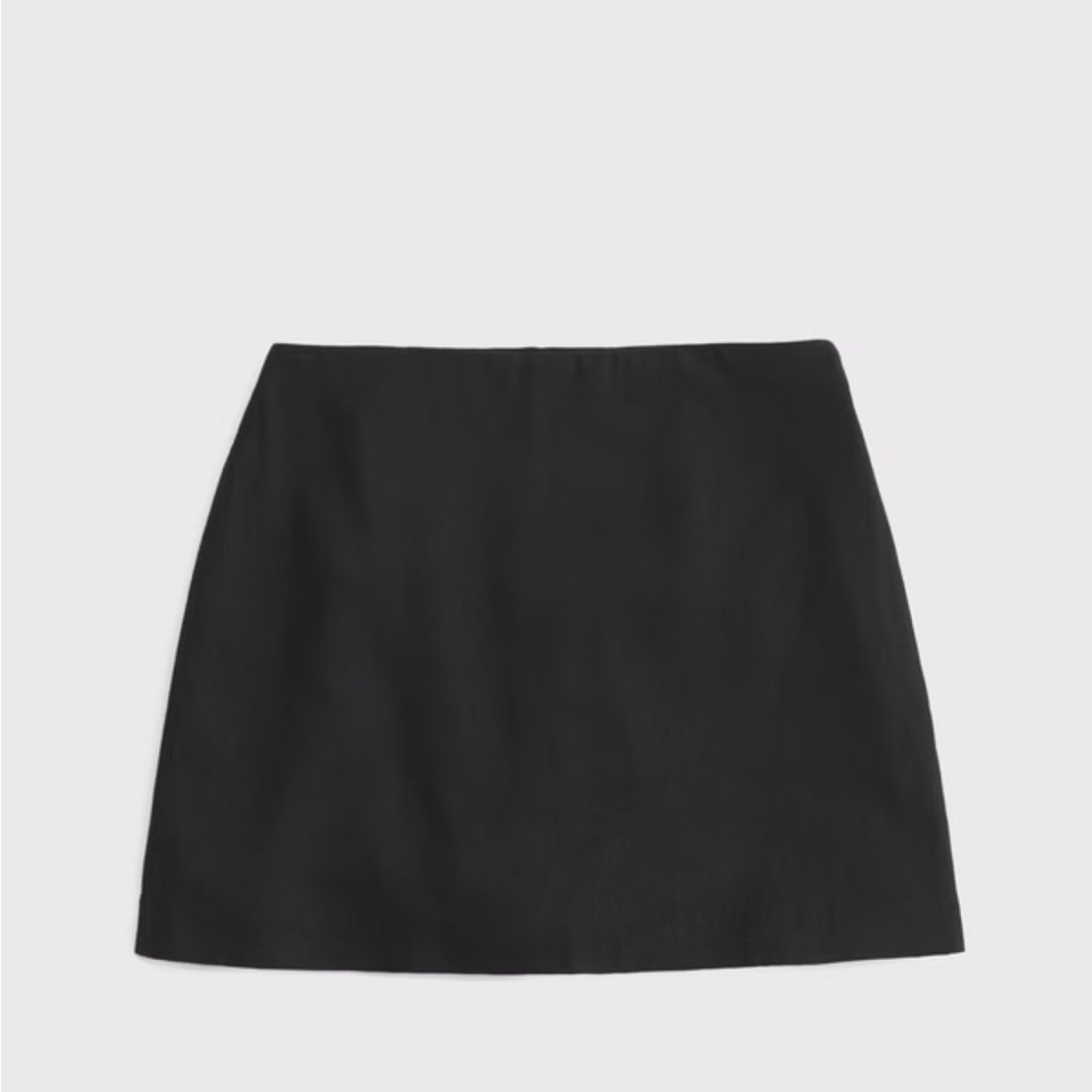 A&F Scarlett Curve Love Mini Skort